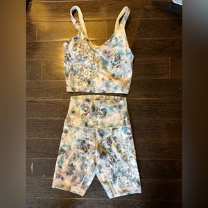 Lulu lemon workout set